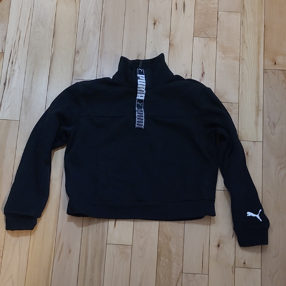 Puma Women's Size Medium Black High-Collar Cropped Sweatshirt
